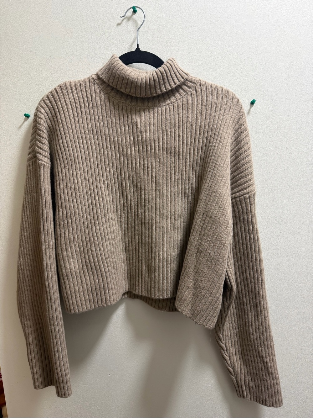 H&M Ribbed Cropped Turtleneck Sweater - Taupe
